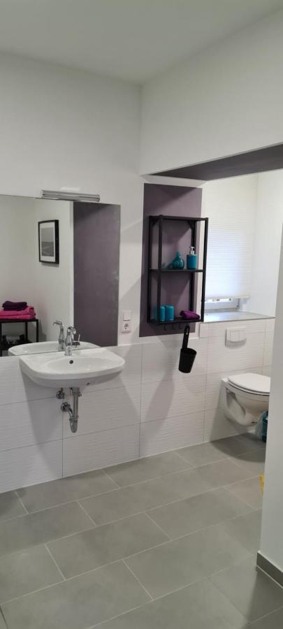 Appartement Lavendel, Ferienwohnung Mit Eigenem Eingang Wie Ein Kleines Haus Bad Salzuflen Dış mekan fotoğraf