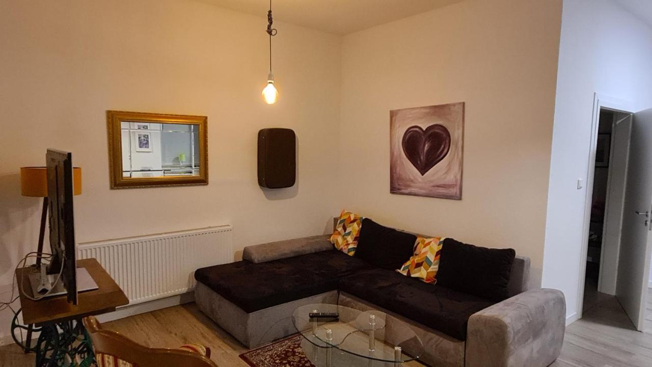 Appartement Lavendel, Ferienwohnung Mit Eigenem Eingang Wie Ein Kleines Haus Bad Salzuflen Dış mekan fotoğraf